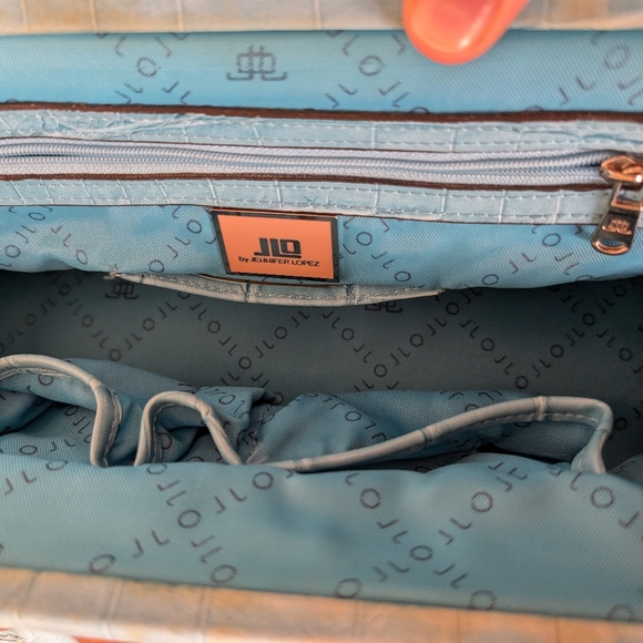 Jennifer Lopez Light Blue Satchel - Picture 7 of 8